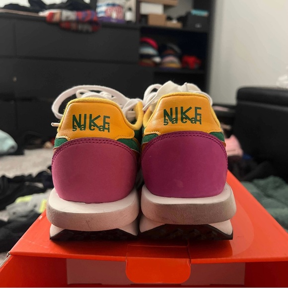 Nike sacai Barney main image 4